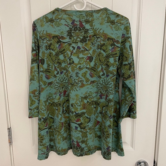 Color Me Cotton 3/4 Sleeve green Print Swing Top with Button Detail, Size M - Picture 7 of 9